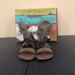 Zigisoho jesus sandals size 8